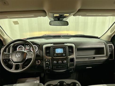 Used 2018 RAM 1500 Express image 18