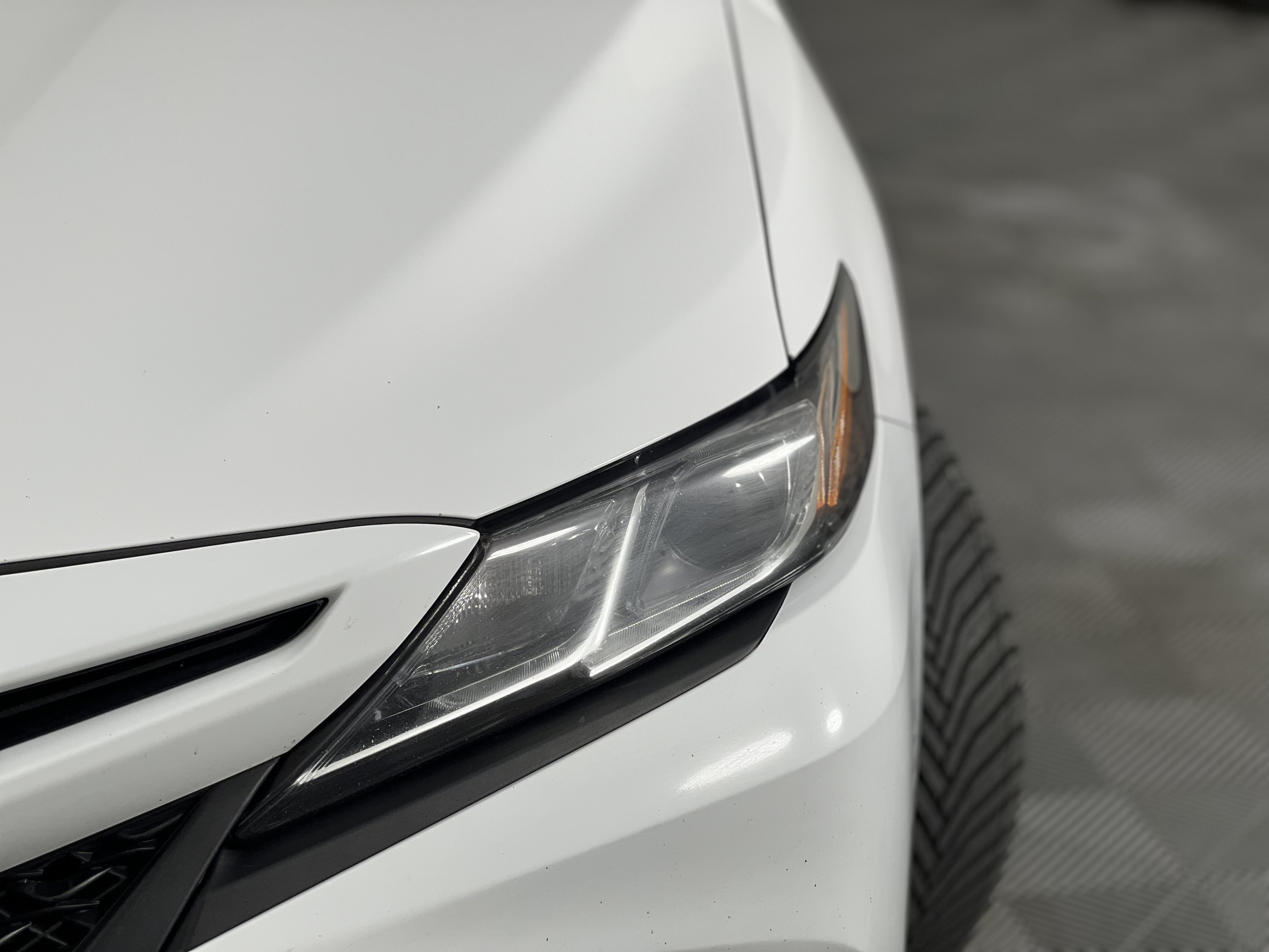 Used 2019 Toyota Camry SE FWD image 7