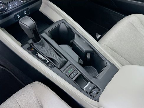 Certified 2025 Honda Accord SE image 16