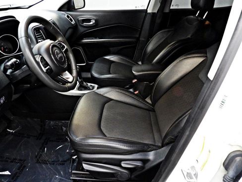 Used 2021 Jeep Compass Latitude image 8