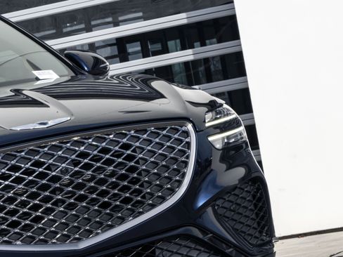 Used 2024 Genesis GV70 3.5T Sport w/ Sport Prestige Package image 7