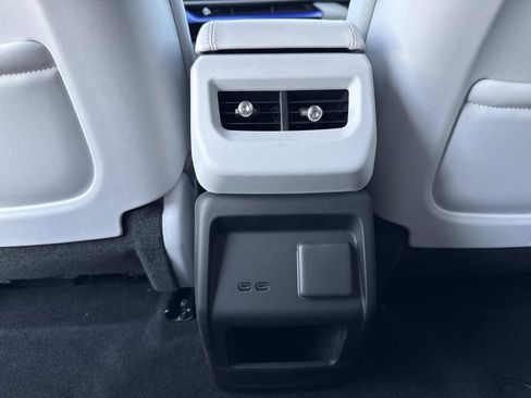 New 2026 Cadillac Optiq Luxury 1 image 16