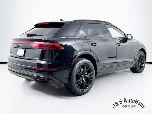 Used 2024 Audi Q8 Premium Plus w/ Premium Plus Package image 7