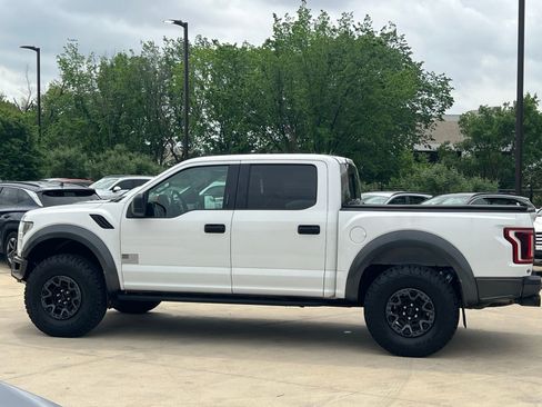 Used 2018 Ford F150 Raptor w/ Equipment Group 801A Mid image 6