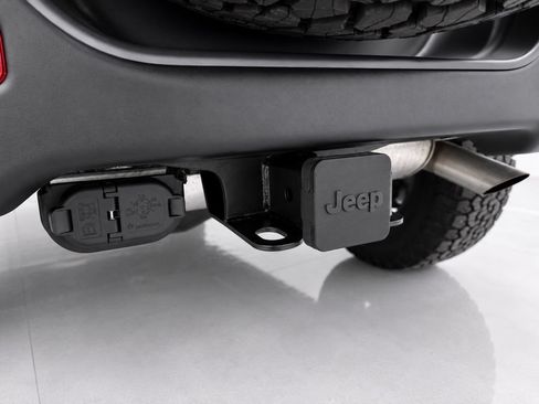 Used 2023 Jeep Wrangler Unlimited Rubicon 4xe AWD/4WD image 13