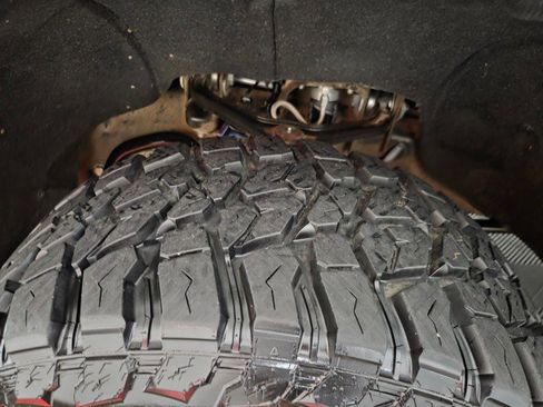 Used 2022 Chevrolet Silverado 2500 LT w/ Convenience Package image 79