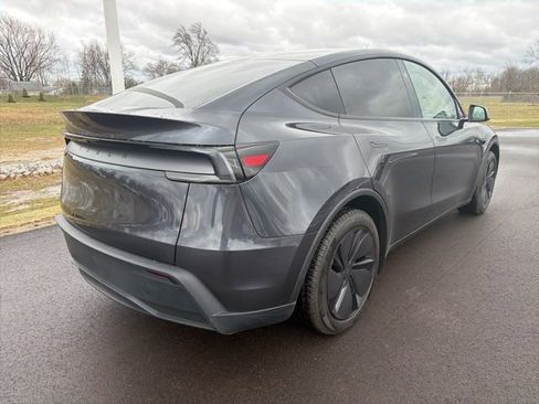 Used 2026 Tesla Model Y Long Range image 6
