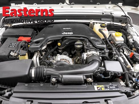 Used 2018 Jeep Wrangler Unlimited Sport S AWD/4WD image 7