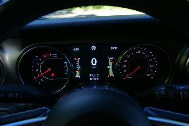 Used 2021 Jeep Wrangler Unlimited Rubicon AWD/4WD image 10