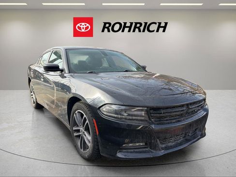 Used 2019 Dodge Charger SXT w/ Cold Weather Package image 1