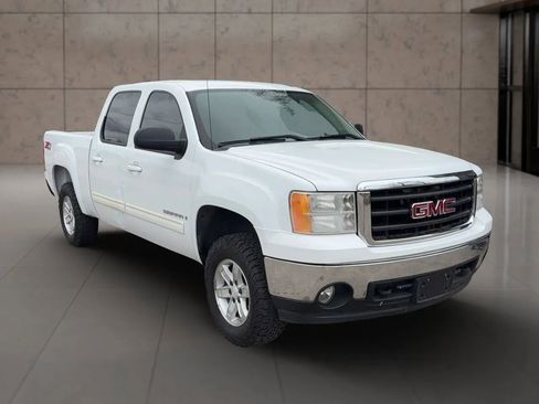 Used 2007 GMC Sierra 1500 SLE w/ SLE1 Preferred Package image 2