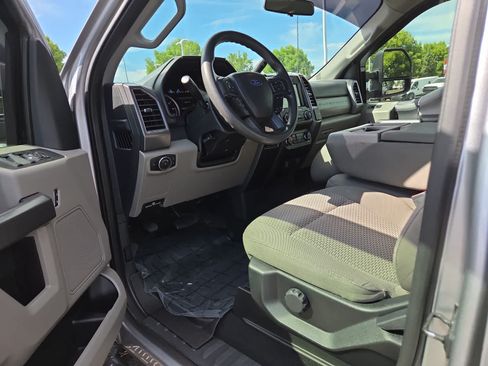 Used 2022 Ford F250 XLT w/ FX4 Off-Road Package AWD/4WD image 10