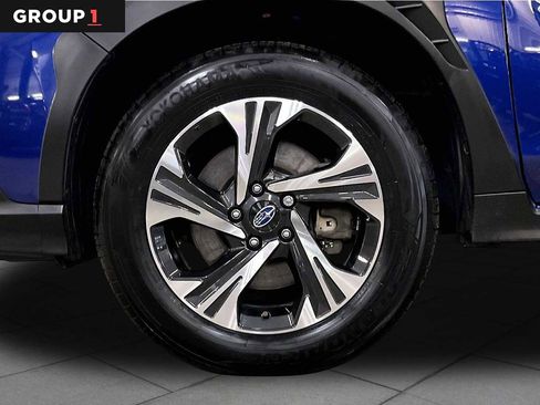 Certified 2025 Subaru Crosstrek 2.5i Premium AWD/4WD image 11