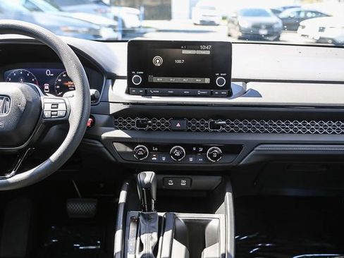 Certified 2025 Honda Accord LX image 14