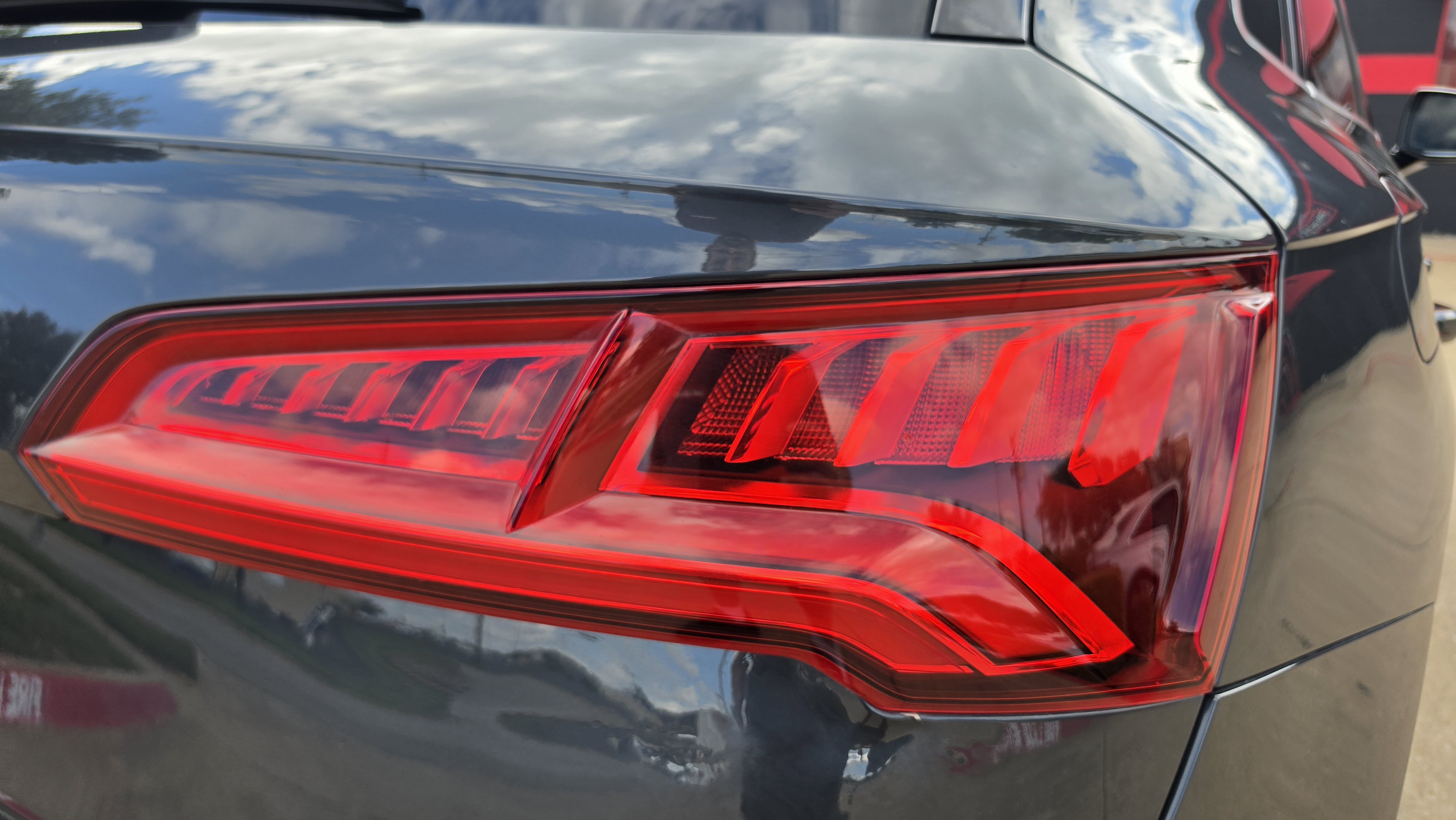 Used 2019 Audi Q5 2.0T Premium Plus w/ Premium Plus Package AWD/4WD image 9