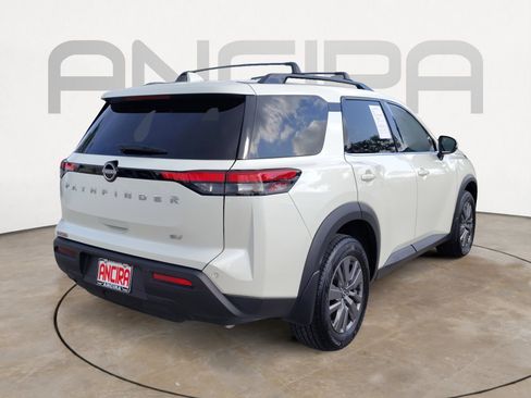 Certified 2024 Nissan Pathfinder SV FWD image 14