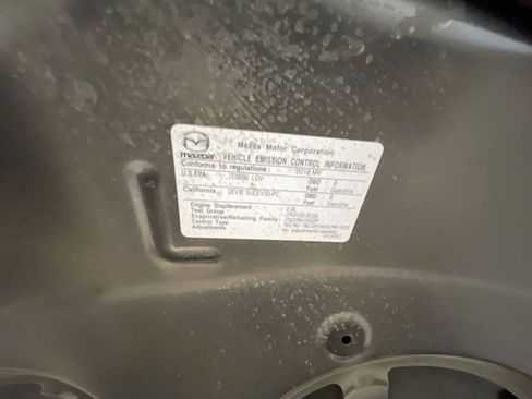 Used 2018 MAZDA MAZDA3 Sport w/ Preferred Equipment Package image 18