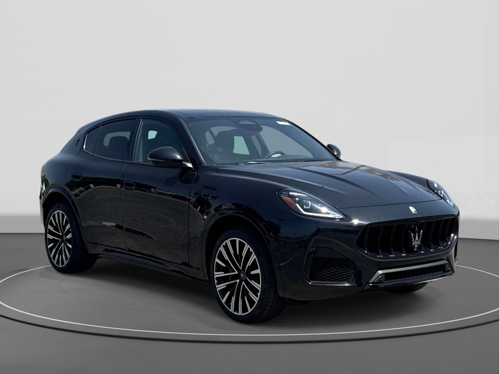 Used 2025 Maserati Grecale Modena AWD/4WD image 1