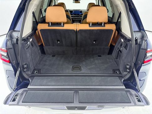 Used 2024 BMW X7 xDrive40i w/ Executive Package AWD/4WD image 21