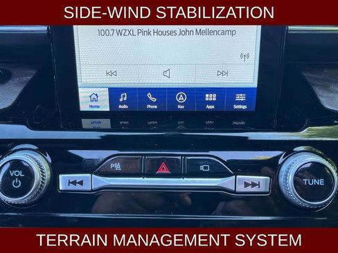 Certified 2022 Ford Explorer Platinum w/ Equipment Group 601A AWD/4WD image 22