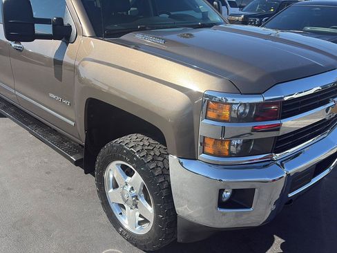 Used 2015 Chevrolet Silverado 2500 LTZ w/ Duramax Plus Package AWD/4WD image 10