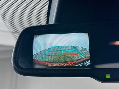 Used 2018 Toyota C-HR XLE image 19