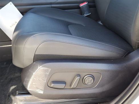 New 2026 Kia Carnival SX Prestige image 18