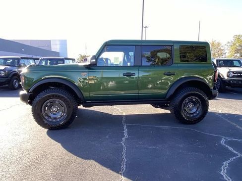 New 2025 Ford Bronco Badlands image 6