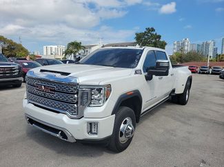 Used 2023 GMC Sierra 3500 Denali w/ Denali Ultimate Package video 2