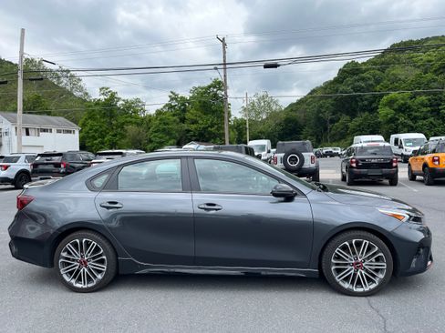 Used 2024 Kia Forte GT FWD image 4