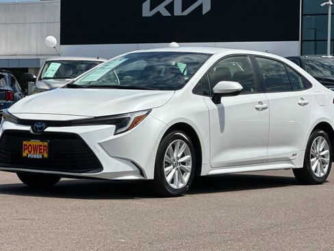 Used 2023 Toyota Corolla LE w/ LE Convenience Package AWD/4WD image 8
