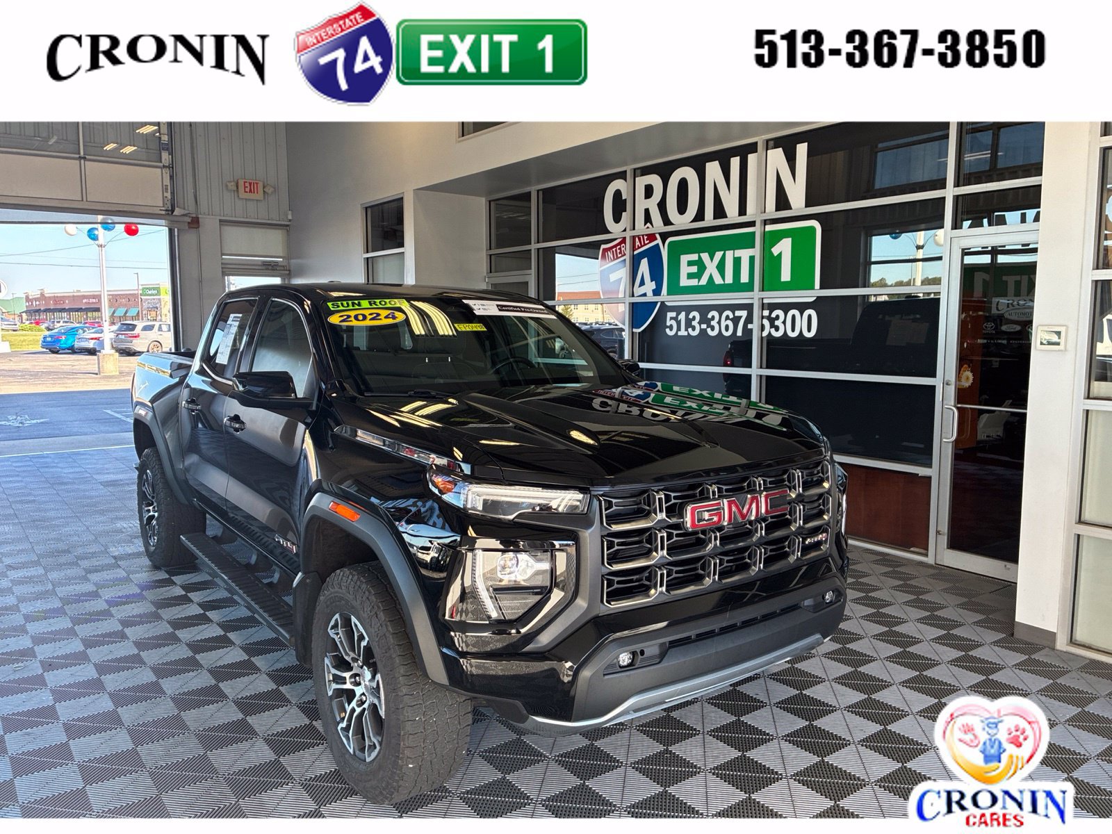 Used 2024 GMC Canyon AT4 w/ AT4 Premium Package AWD/4WD image 1