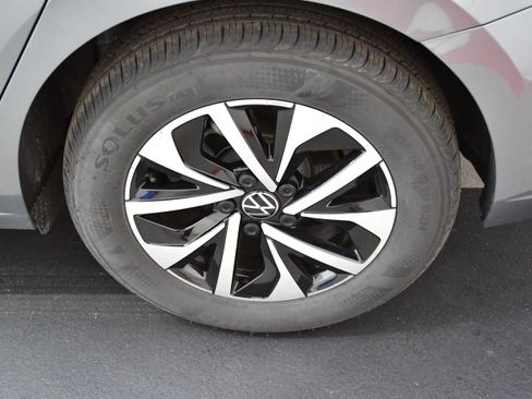 Used 2024 Volkswagen Jetta S image 33