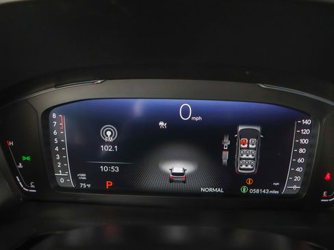 Used 2024 Honda Pilot Elite image 15