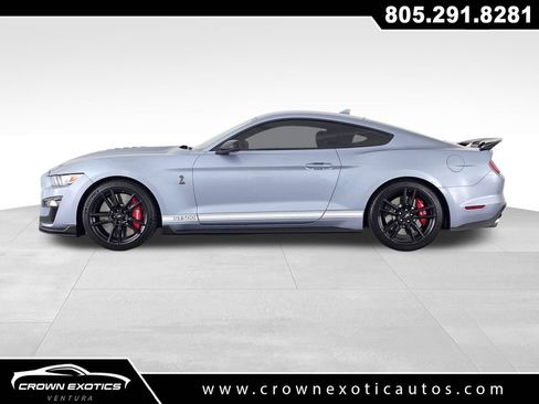 Used 2022 Ford Mustang Shelby GT500 w/ Technology Package RWD image 4