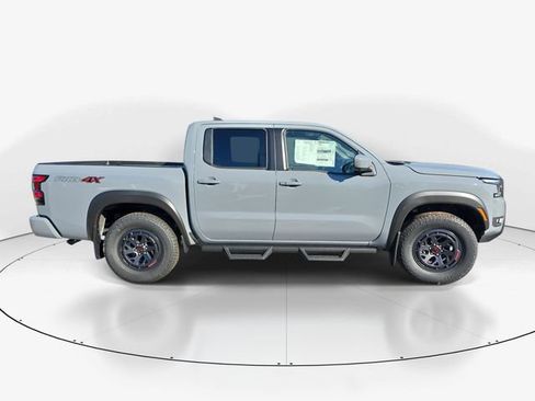 New 2026 Nissan Frontier PRO-4X w/ Pro Premium Package AWD/4WD image 9