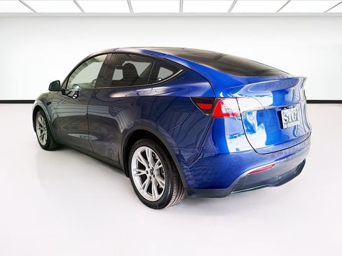 Used 2023 Tesla Model Y Long Range AWD/4WD image 6
