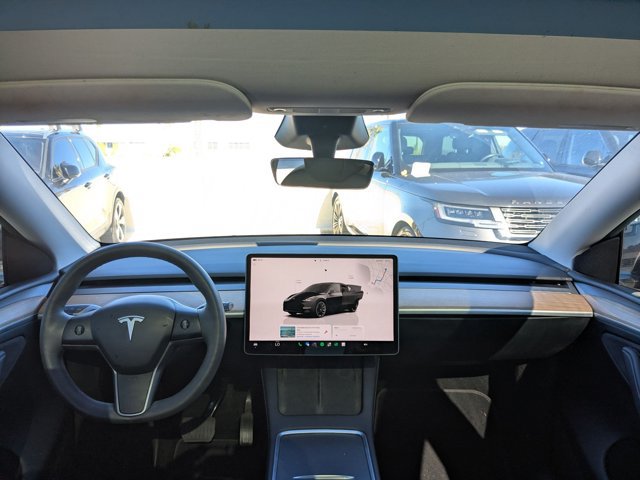 Used 2024 Tesla Model Y Long Range AWD/4WD image 13
