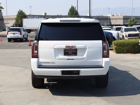Used 2016 GMC Yukon XL SLT w/ Open Road Package AWD/4WD image 5