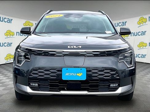 Used 2024 Kia Niro Wave FWD image 2