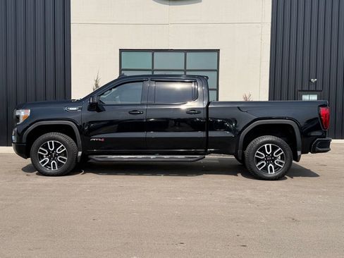 Used 2021 GMC Sierra 1500 AT4 image 2