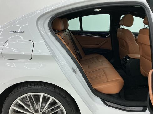 Used 2018 BMW 530e RWD image 21