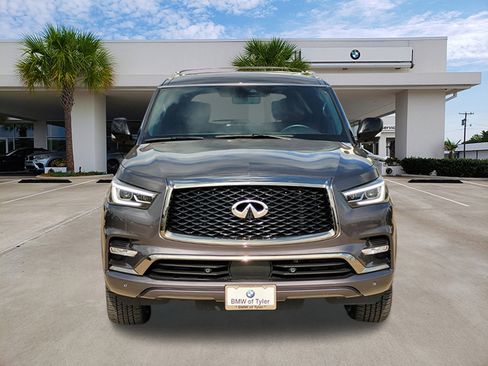 Used 2024 INFINITI QX80 Sensory image 2