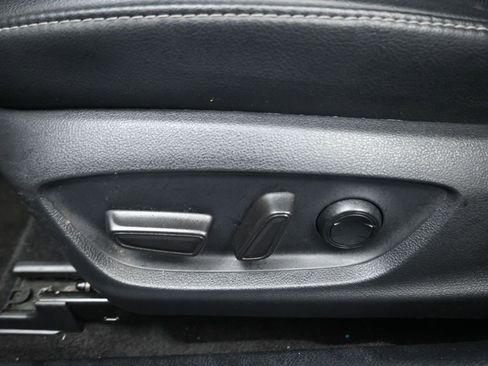 Used 2019 Toyota Camry XSE image 7