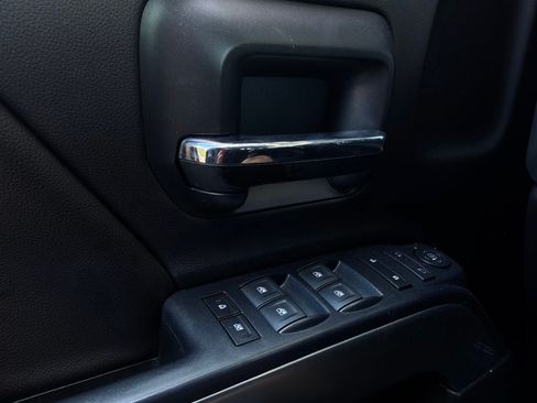 Used 2018 Chevrolet Silverado 1500 LT w/ All Star Edition AWD/4WD image 22