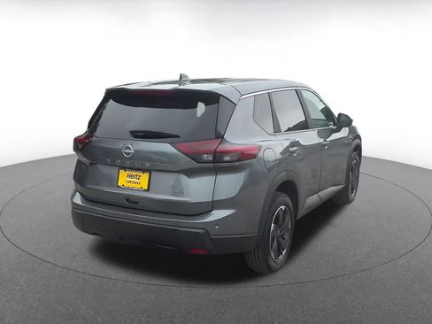 Used 2025 Nissan Rogue SV AWD/4WD image 14