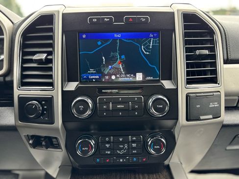 Used 2021 Ford F350 Lariat w/ Lariat Value Package image 39