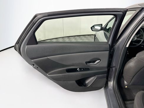 Used 2023 Hyundai Elantra SEL w/ Convenience Package FWD image 26