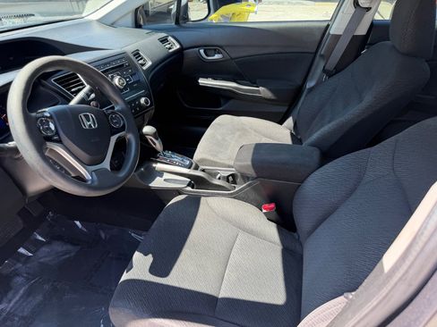 Used 2013 Honda Civic LX image 9