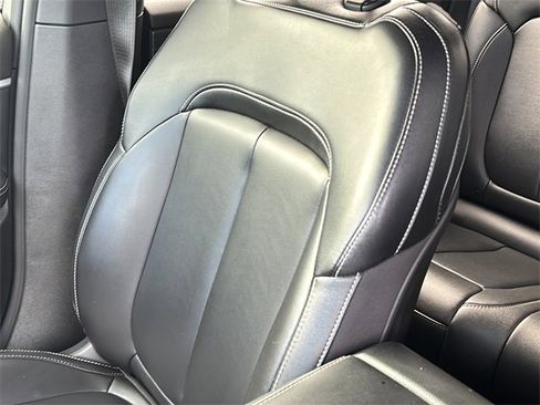 Certified 2024 Jeep Grand Cherokee Limited w/ Black Appearance Package image 46